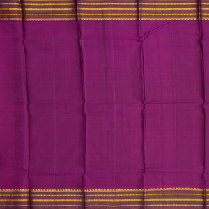 Bottle Green Handloom Kanchipuram Plain Silk Saree With Crimson Border-Bottle Green
