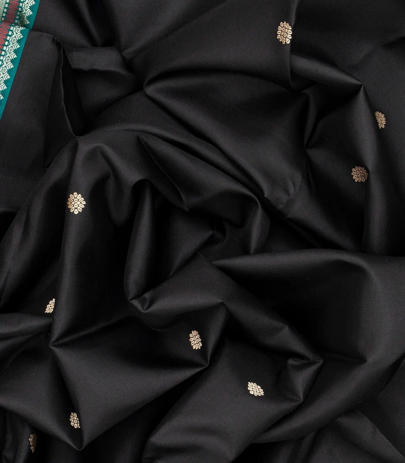 Black Handloom Kanchipuram Korvai Silk Saree With Kamalam Buttas-Black