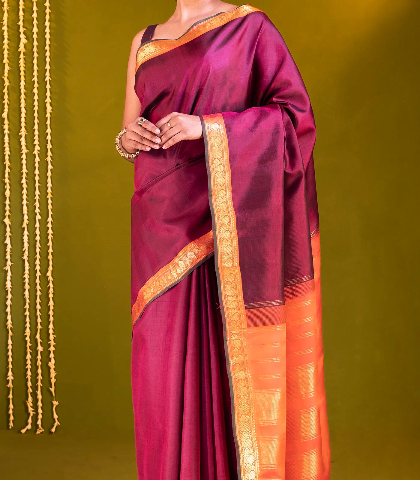 Maroon Handloom Kanchipuram Silk Saree With Annam Motifs In Border-Maroon