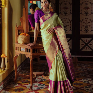 Cardamom Green Handloom Kanchipuram Korvai Silk Saree With Beldari Checks-Cardamom Green