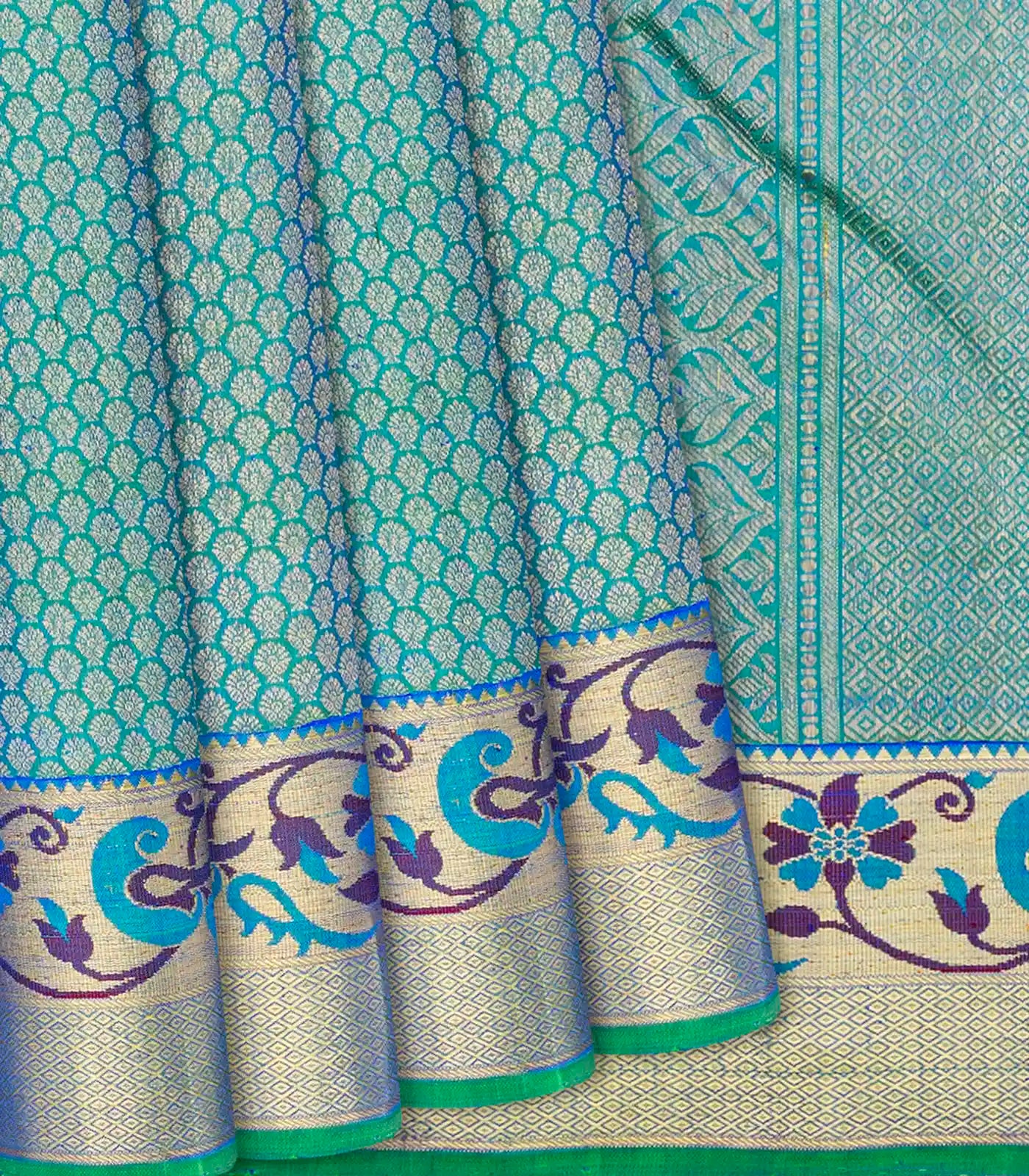 Light Blue Handloom Kanchipuram Silk Saree With Floral Motifs-Light Blue