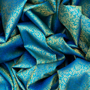 Light Blue Handloom Kanchipuram Silk Saree With Floral Vine Motifs -Light Blue