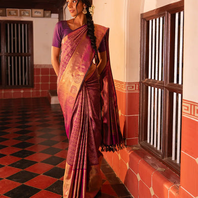 Magenta Handloom Kanchipuram Silk Saree With Gandaberunda Motifs-Magenta