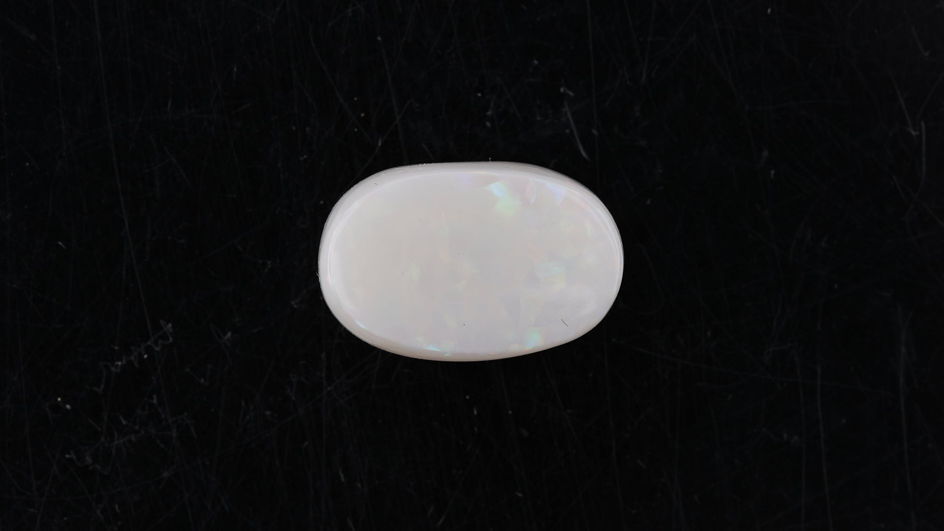 Opal with Fire - 7.56 carats(8.32  ratti)