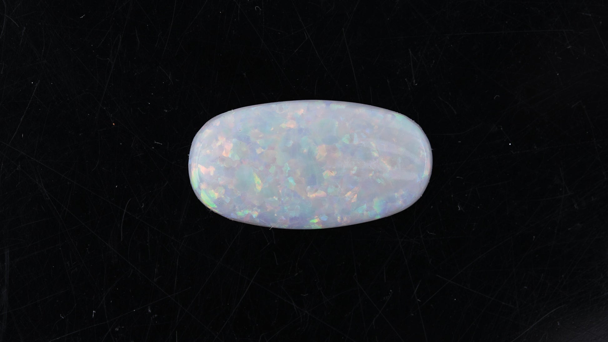 Opal with Fire 5.32carats( 5.85 ratti)