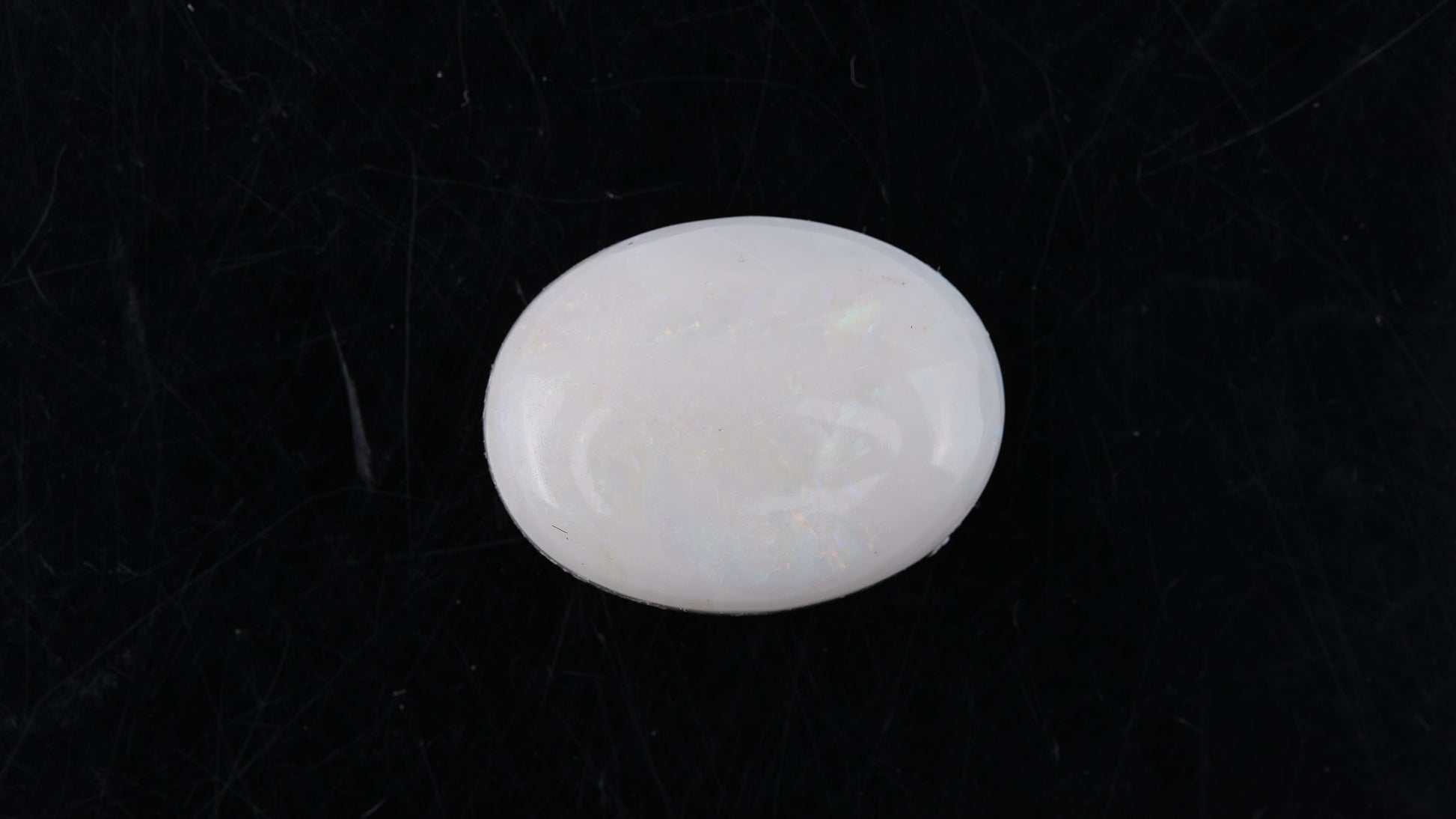 Opal with Fire - 8.38 carats(9.22 ratti)