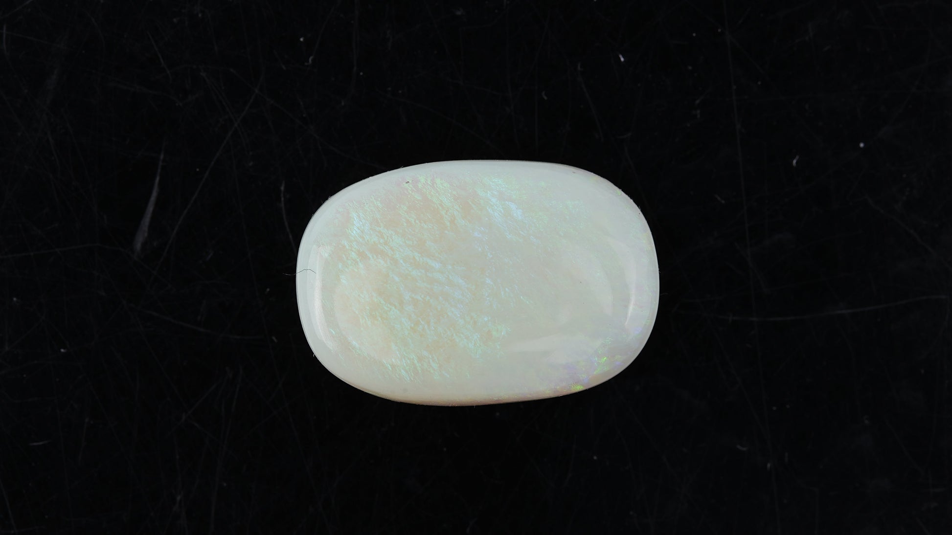 Opal with Fire - 10.74 carats(11.81 ratti)
