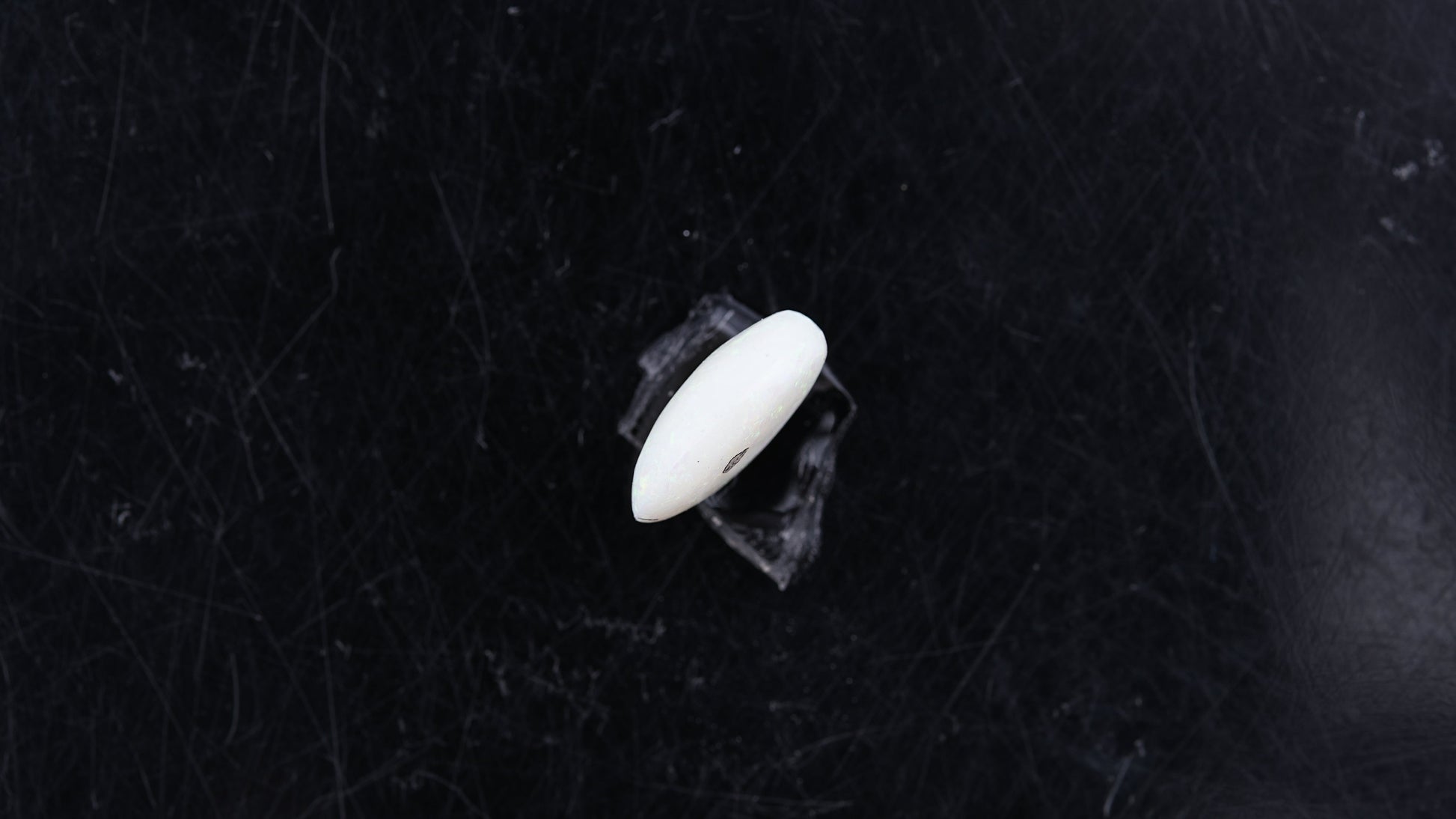 Opal with Fire - 3.49 Carats  (3.839 Ratti)