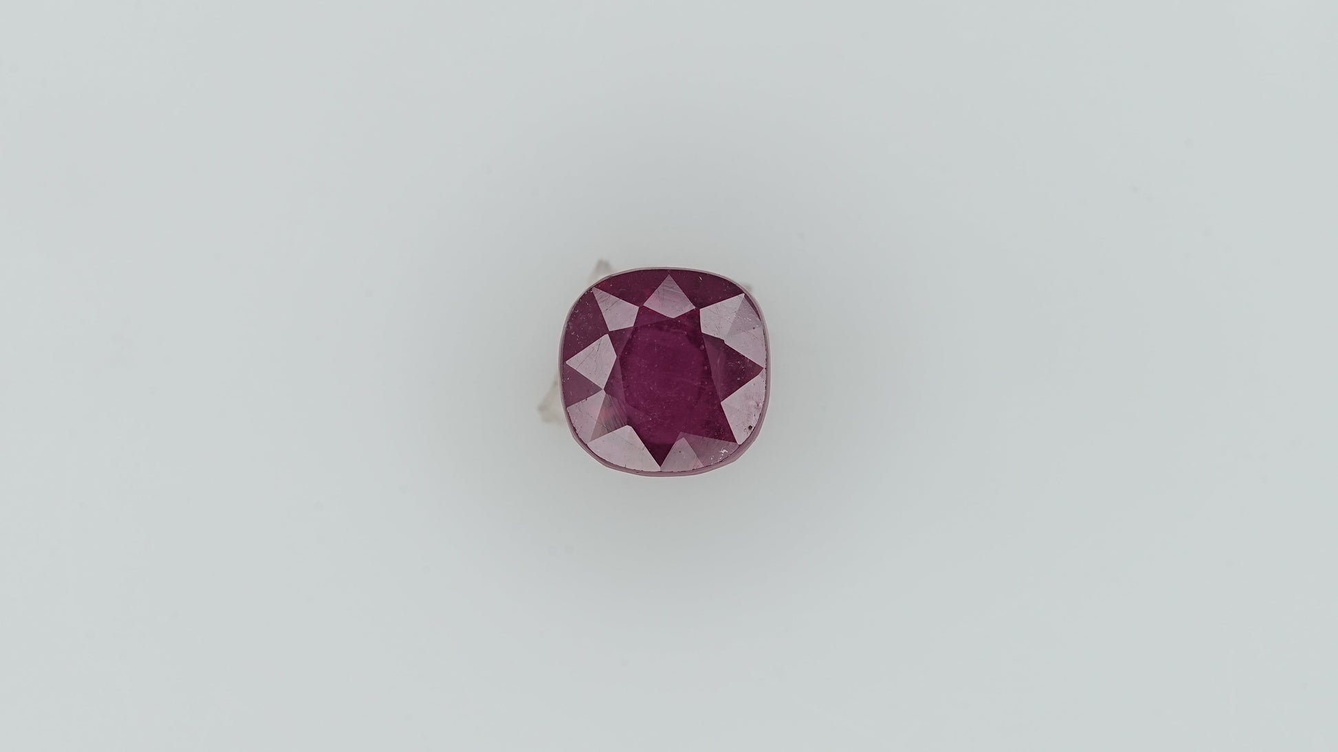 Ruby - 5.8 Carats  (6.38 Ratti)