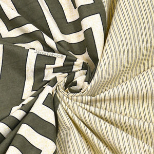 Green Gemoetric Maze Pure Cotton King Size Bedsheet