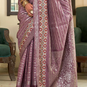 Ravishing Lavender Digital Printed Soft Silk Saree With Chatoyant Blouse Piece