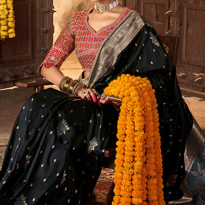 Scintillating Black Pure Viscose Dola Silk Saree With Lassitude Blouse Piece