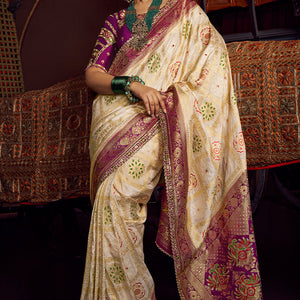 Amiable Beige Pure Viscose Dola Silk Saree With Luxuriant Blouse Piece
