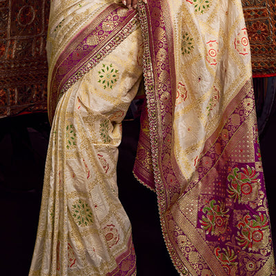 Amiable Beige Pure Viscose Dola Silk Saree With Luxuriant Blouse Piece