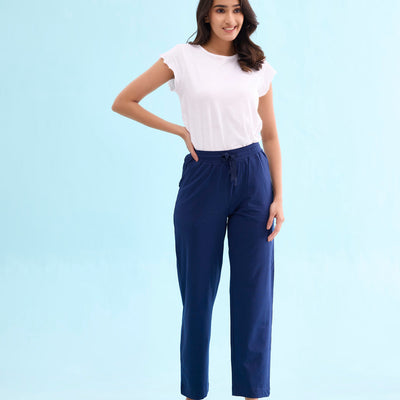 Women Solid Navy Mid Rise Track Pant