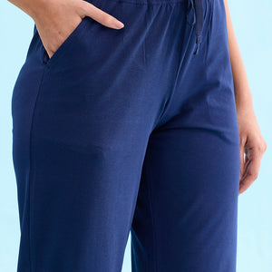 Women Solid Navy Mid Rise Track Pant