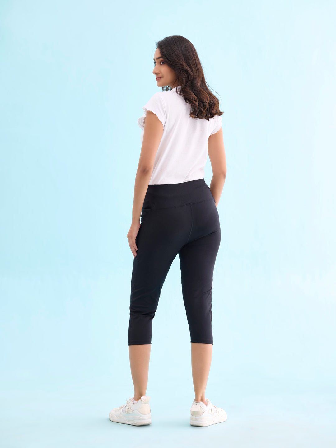 Women Solid Black High Rise Training Capri