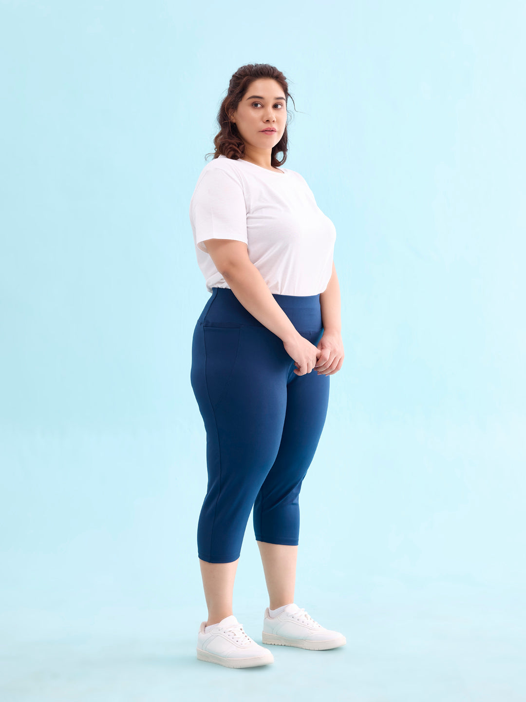 Women Solid Teal High Rise Training Capri