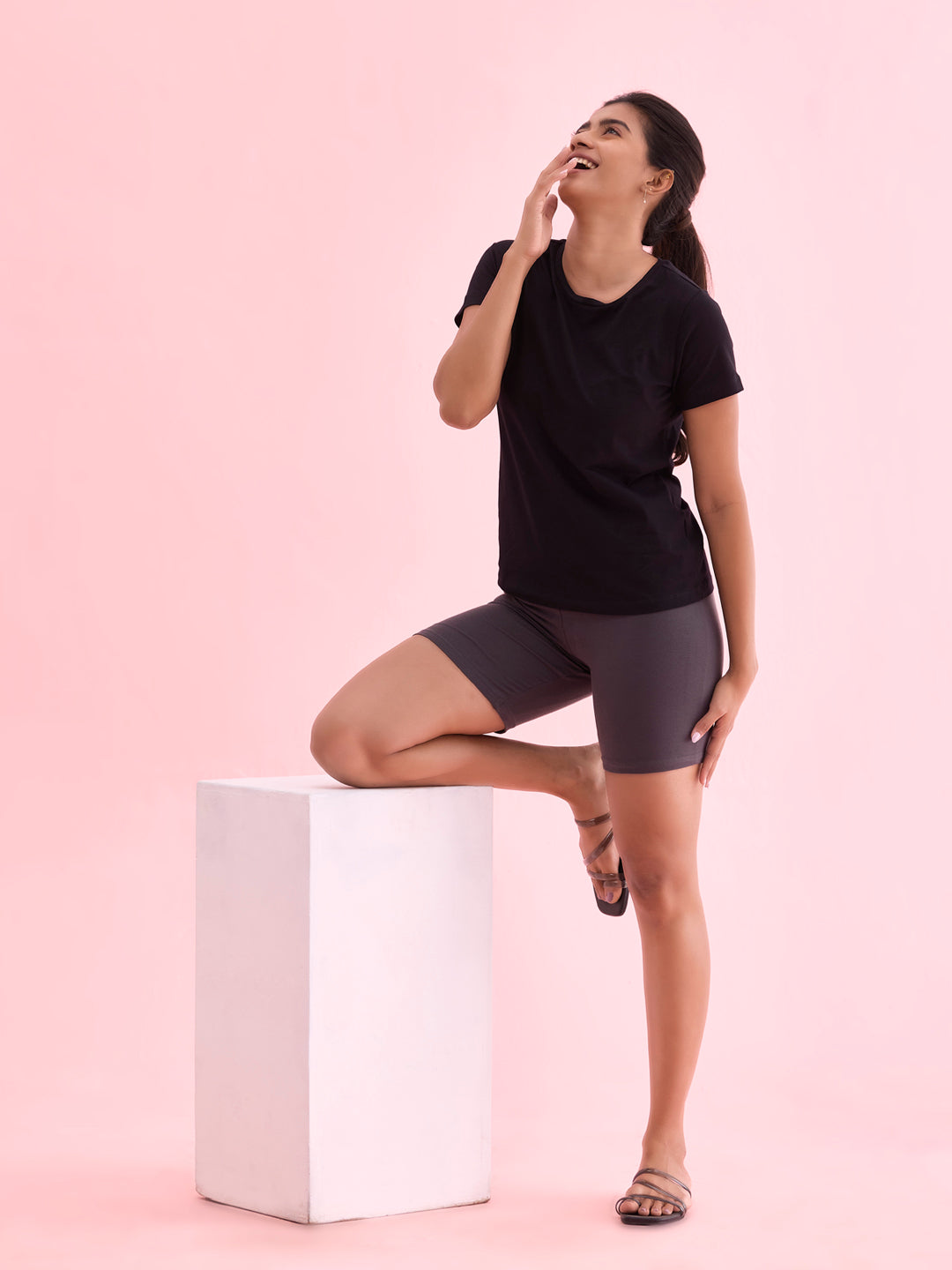Women Solid Silver Grey Cycling Shorts