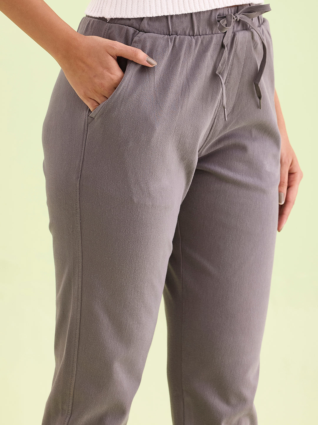 Women Solid Cotton Medium Grey Cuffed Joggers