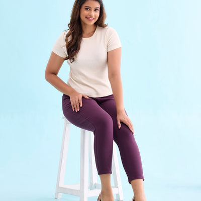 Women Solid Dark Wine Mid Rise Cropped Jeggings