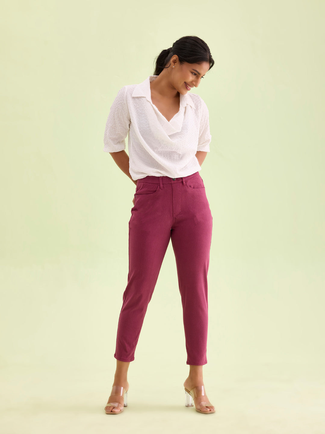 Women Solid Plum Mid Rise Cropped Jeggings