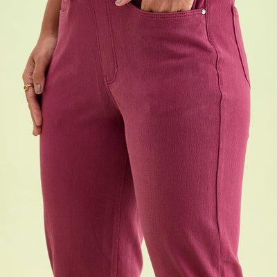 Women Solid Plum Mid Rise Cropped Jeggings