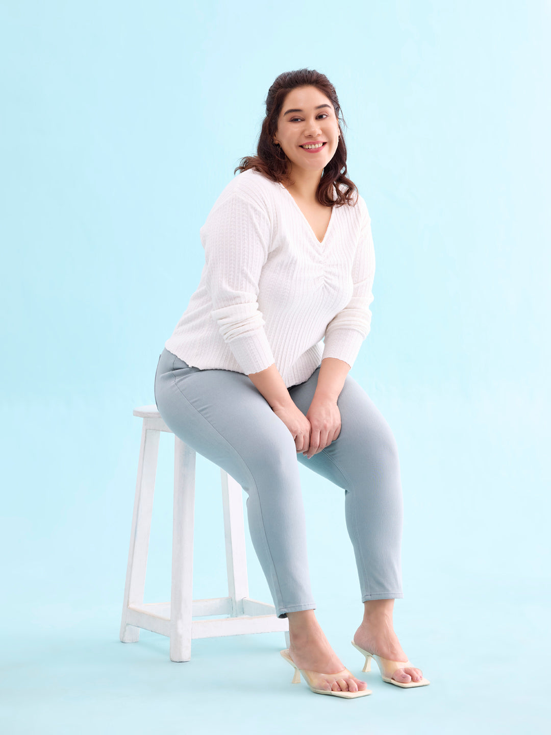 Women Solid Sky Blue Mid Rise Cropped Jeggings