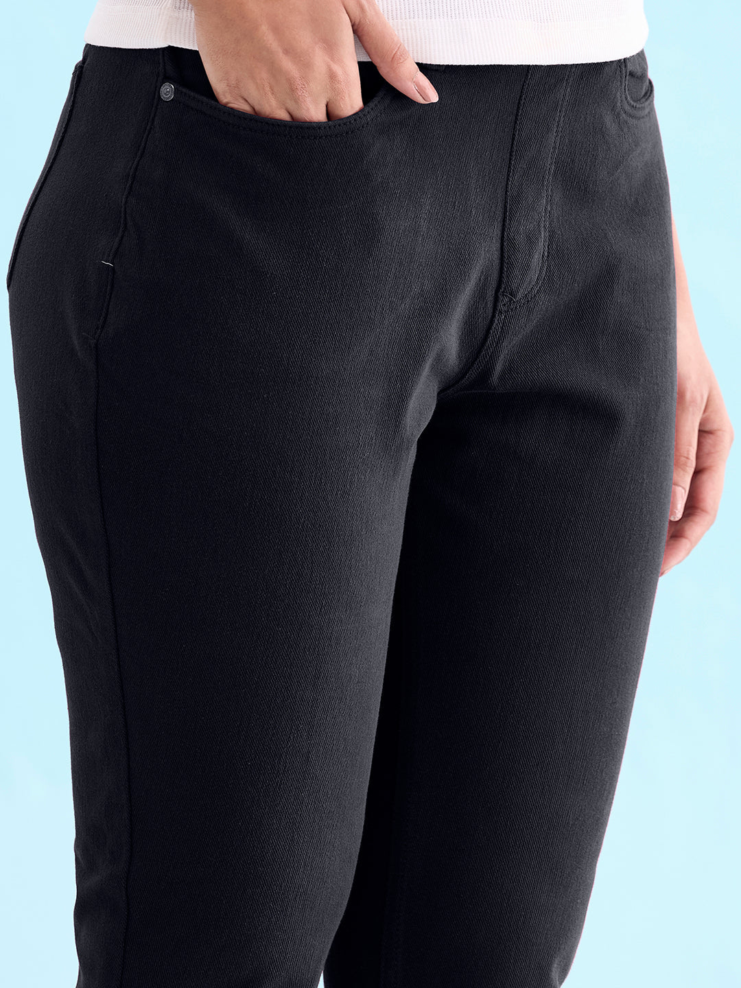 Women Solid Black Mid Rise Ultra Warm Jeggings