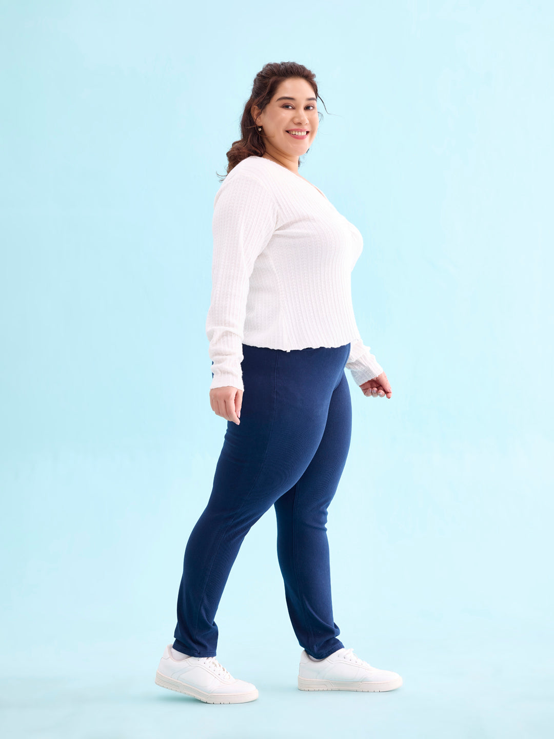 Women Solid Navy Mid Rise Ultra Warm Jeggings