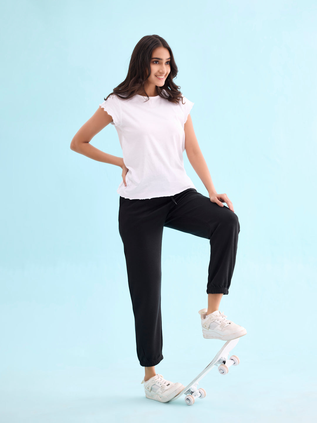 Women Solid Black Mid Rise Ultra Warm Jogger