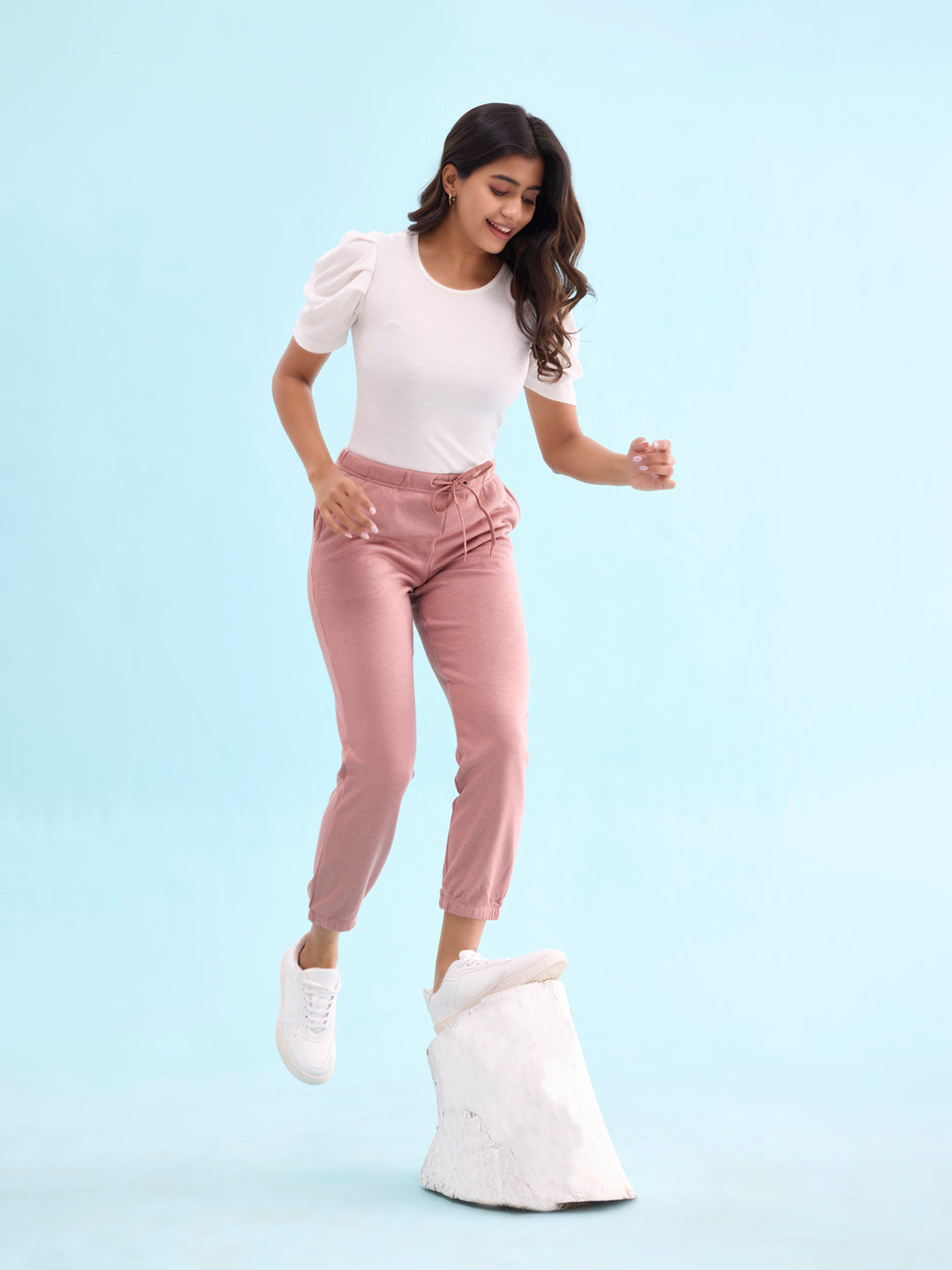 Women Solid Dusty Pink Mid Rise Ultra Warm Jogger