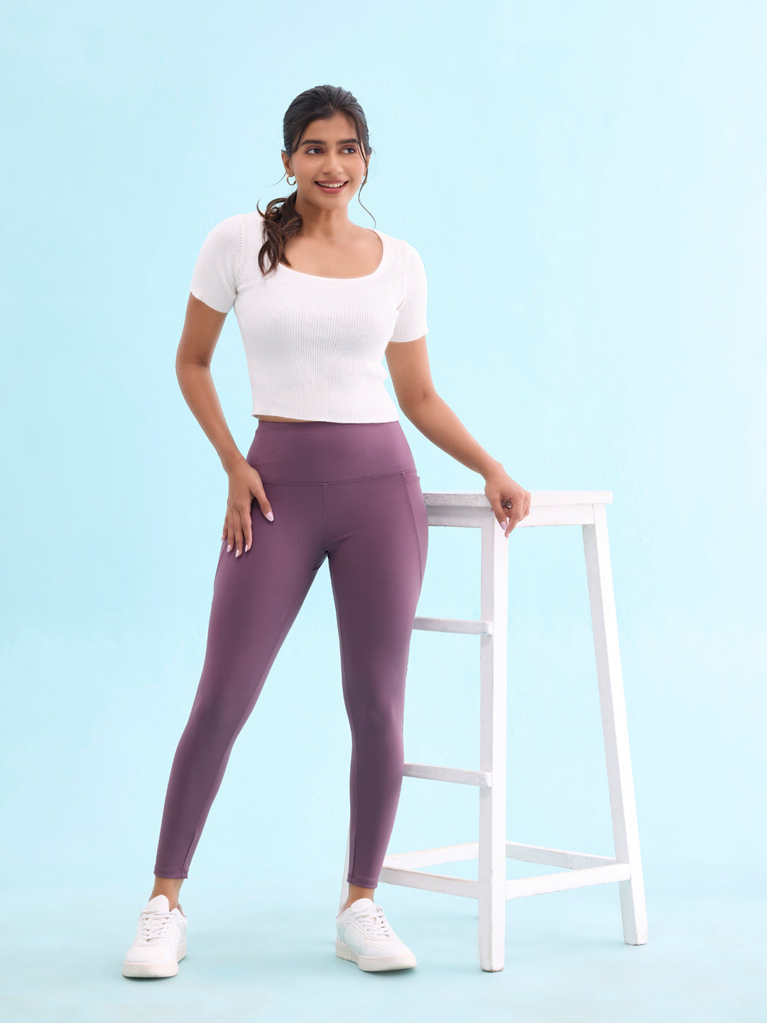 Women Solid Purple Nylon Fitness Tights