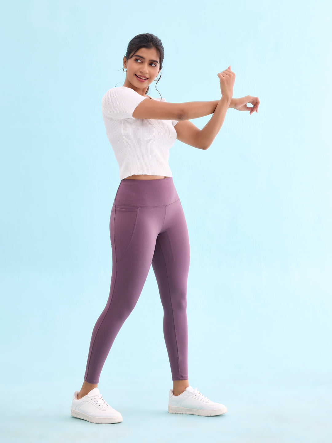 Women Solid Purple Nylon Fitness Tights