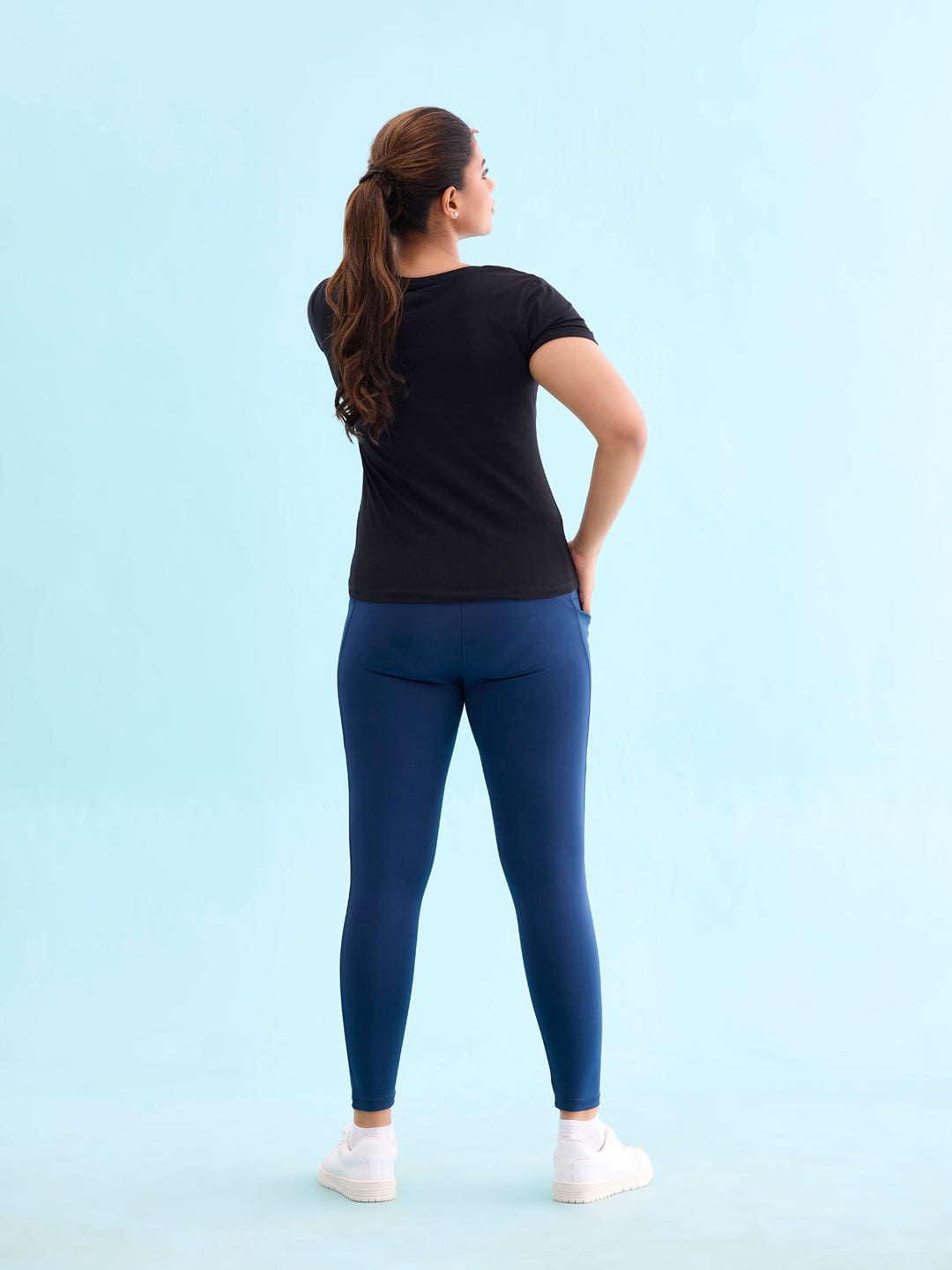 Women Solid Teal Nylon Fitness Tights