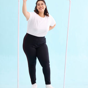 Women Solid Black Mid Rise Active Leggings