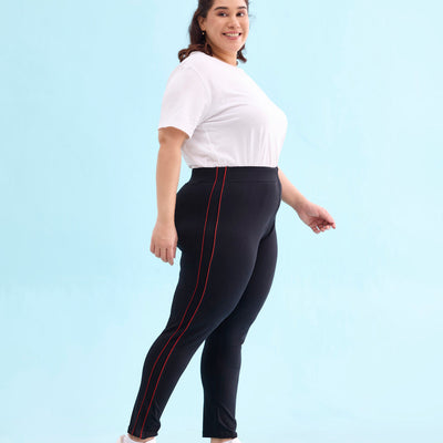 Women Solid Black Mid Rise Active Leggings