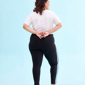 Women Solid Black Stripe Mid Rise Active Leggings