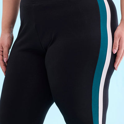 Women Solid Black Stripe Mid Rise Active Leggings