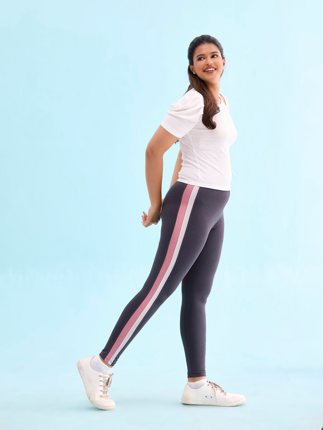 Women Solid Grey Stripe Active Leggings