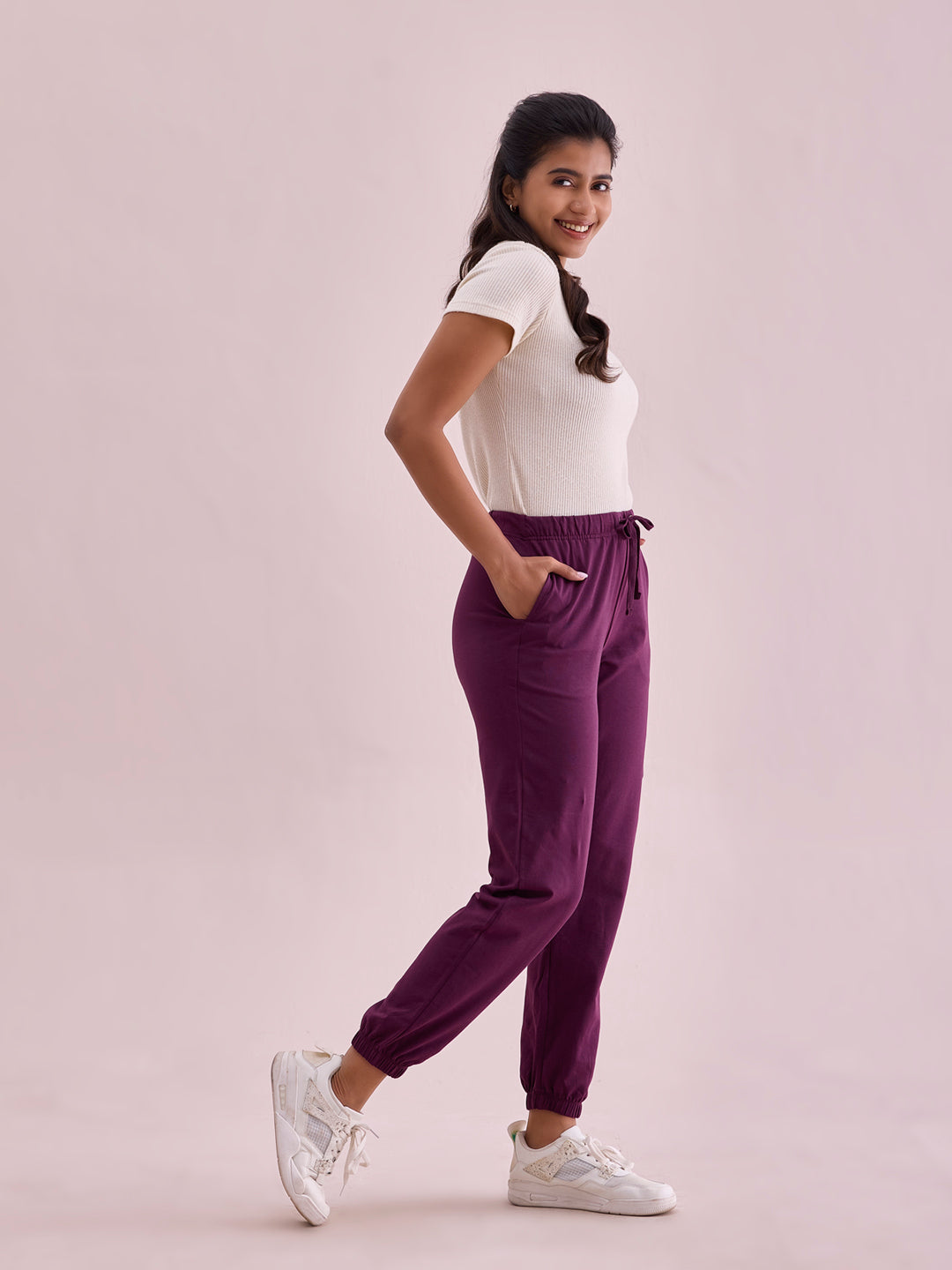 Women Solid Dark Purple Mid Rise Cotton Casual Joggers