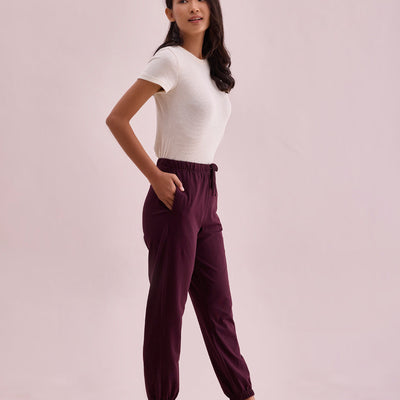 Women Solid Dark Wine Mid Rise Casual Joggers