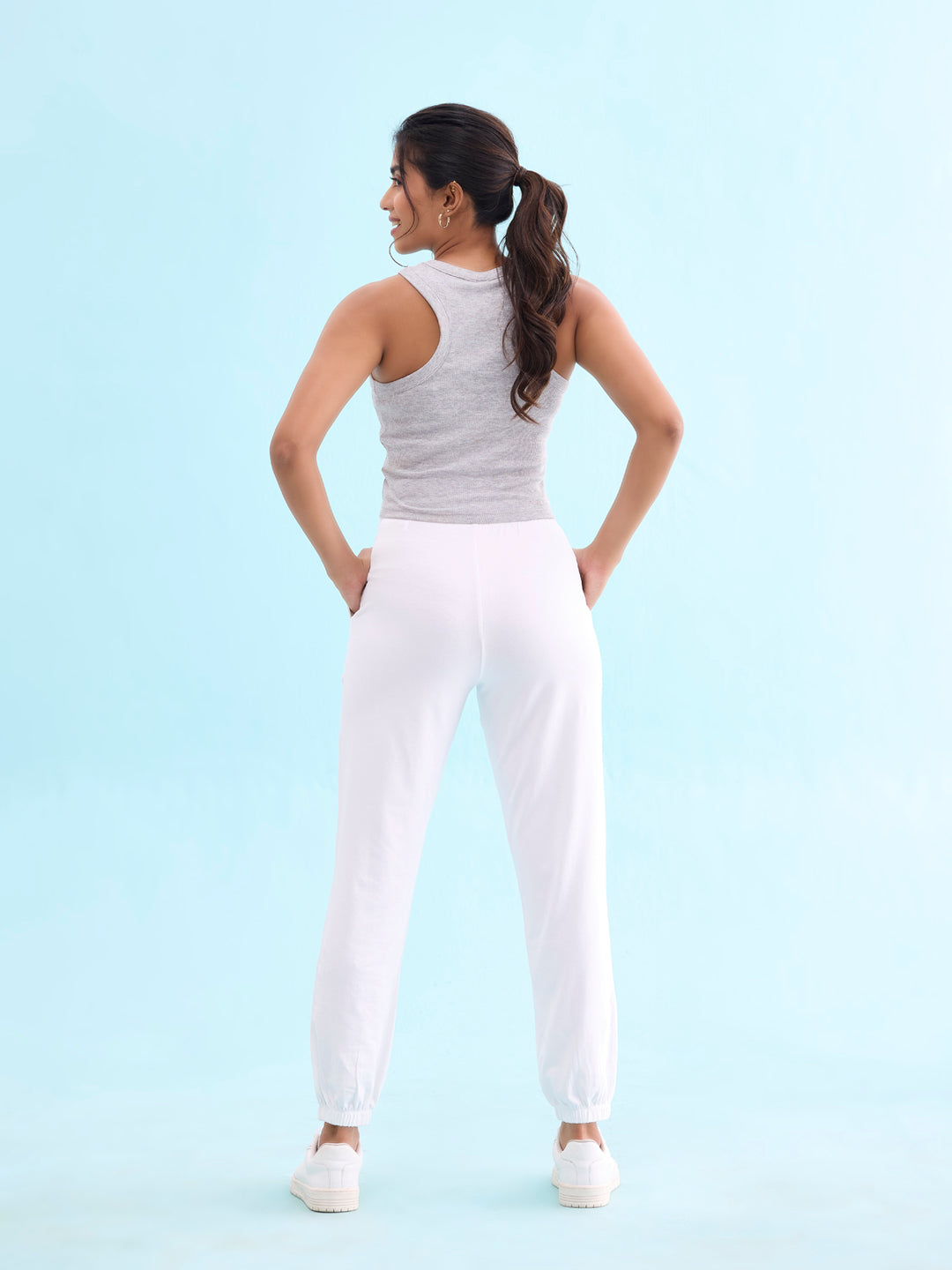 Women Solid White Mid Rise Casual Joggers