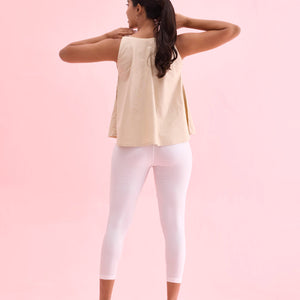 Women Solid White Shimmer Cropped Leggings