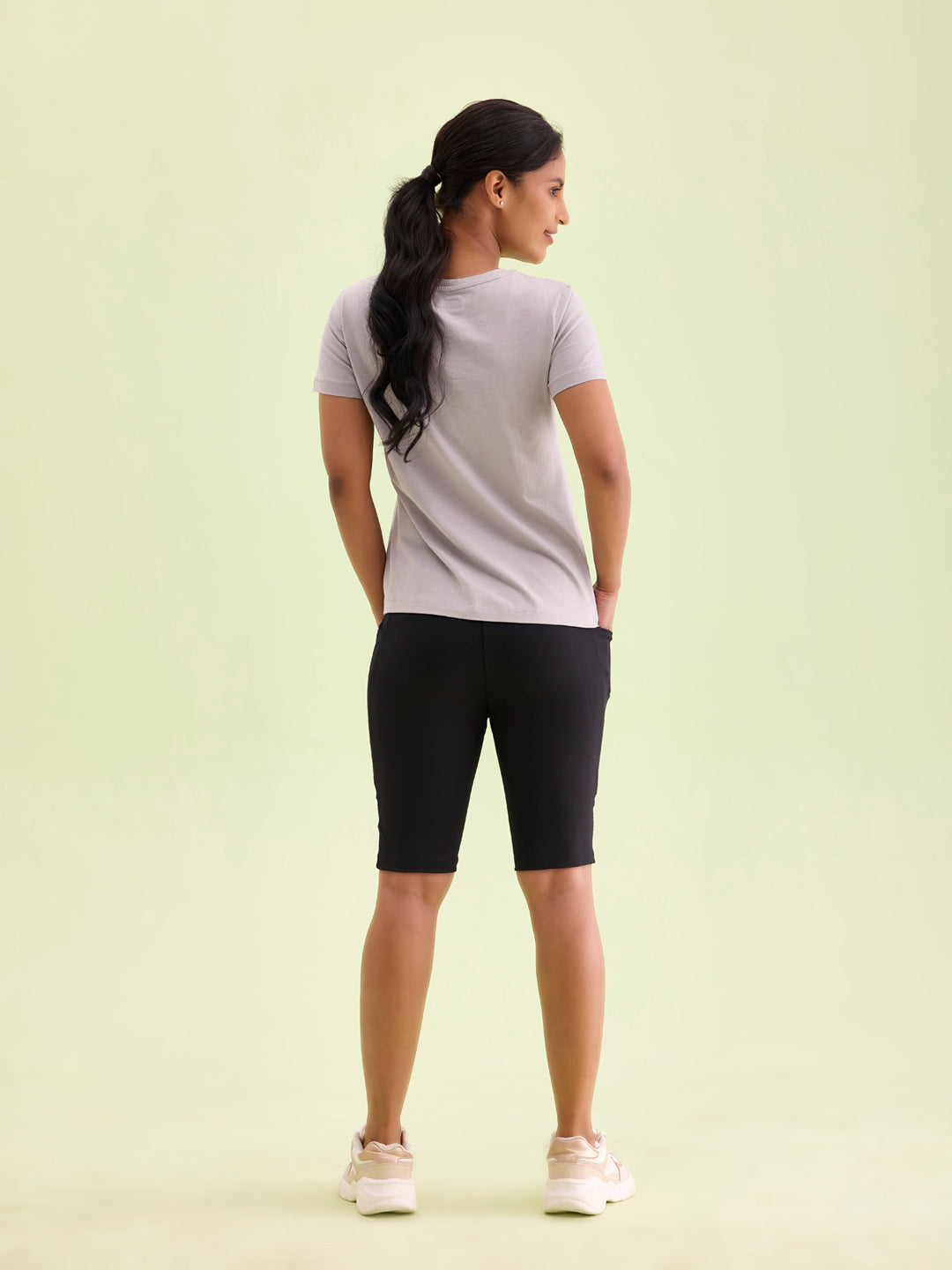 Women Solid Black High Rise Active Shorts