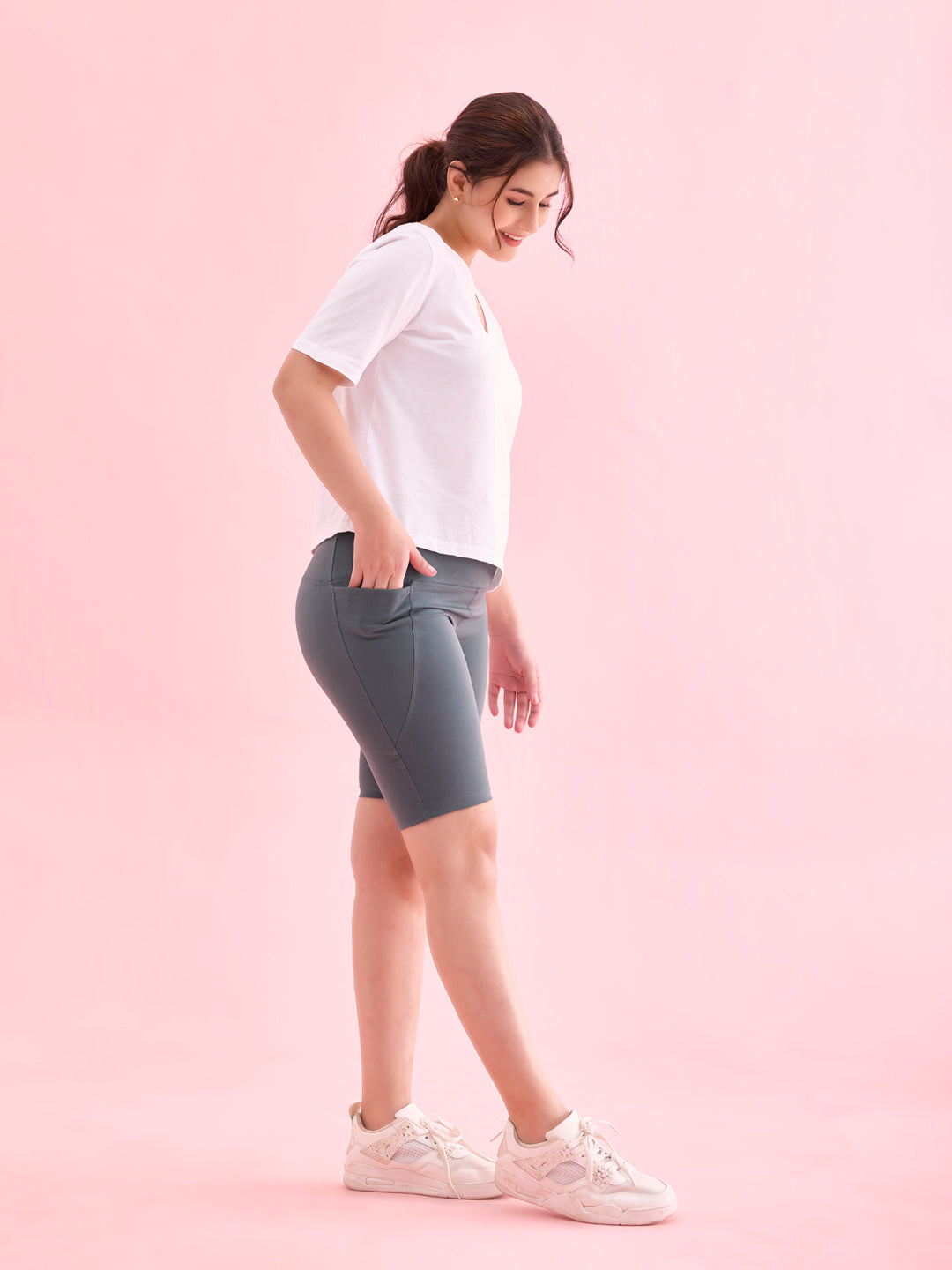 Women Solid Olive Green High Rise Active Shorts