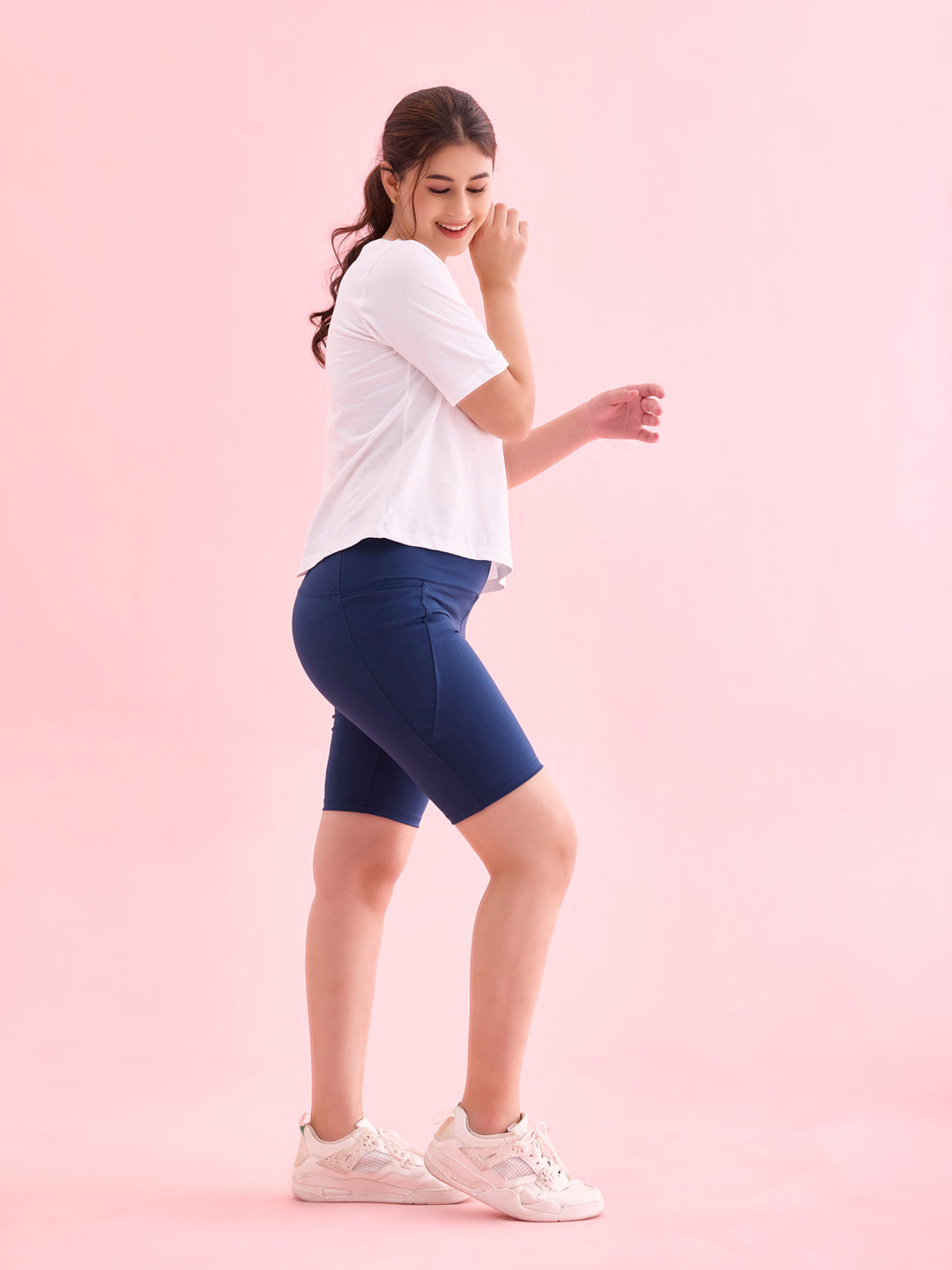 Women Solid Teal High Rise Active Shorts