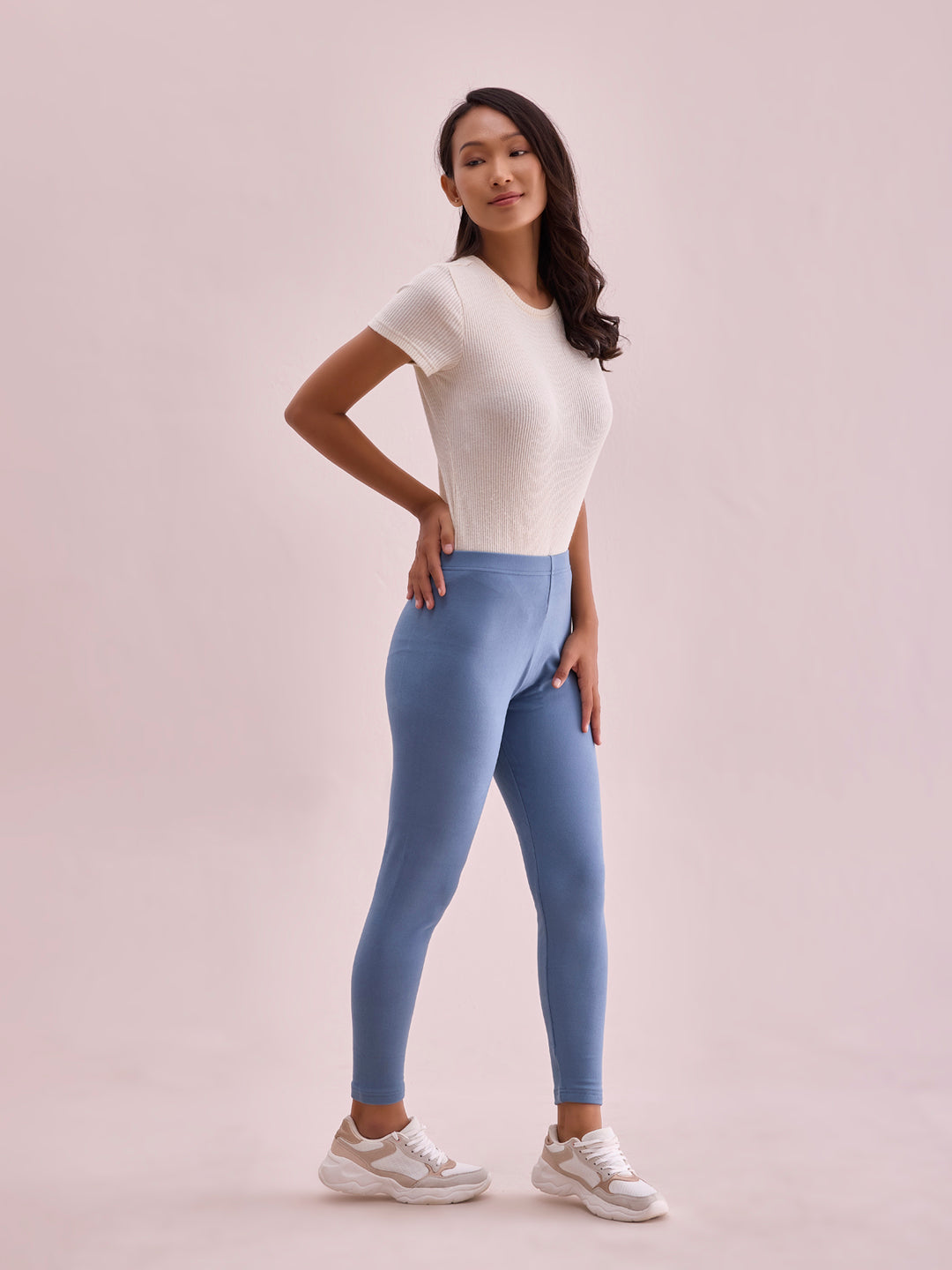 Women Solid Blue Mid Rise Warm Suede Legging