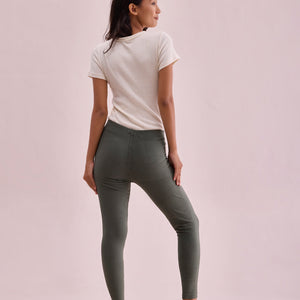 Women Solid Olive Green Mid Rise Warm Suede Legging