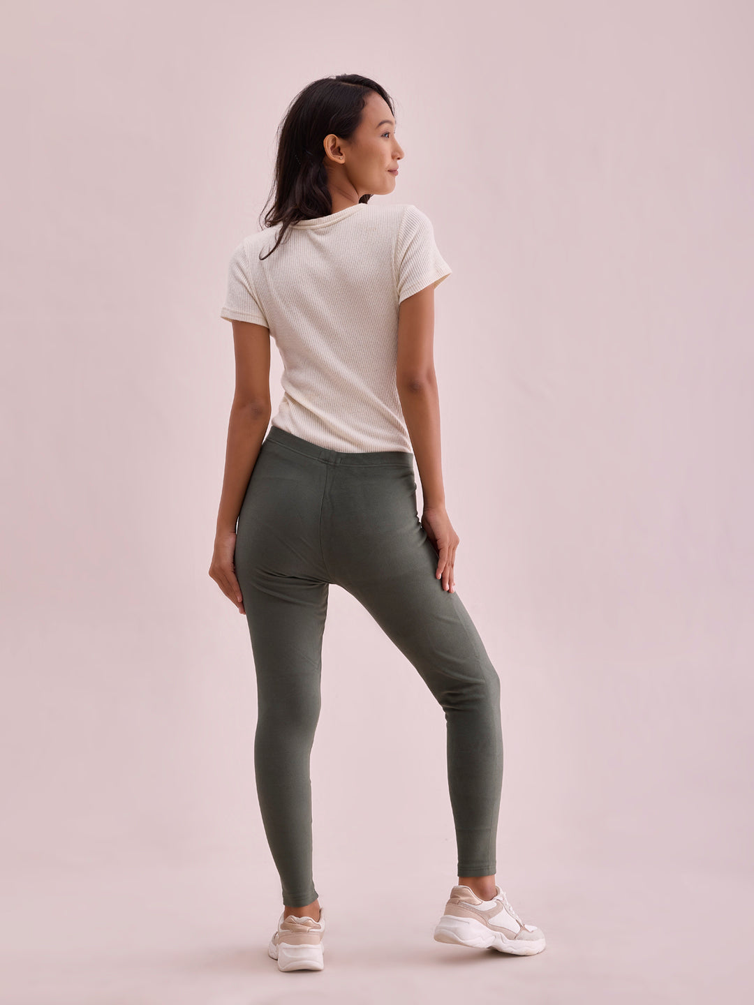 Women Solid Olive Green Mid Rise Warm Suede Legging